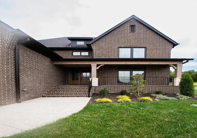 Photo 2 of Single family home for sale at 2930 Carisbrooke Dr, Mount Juliet, TN 37122 | MLS# 3246223 | Listing updated on 2026-09-29