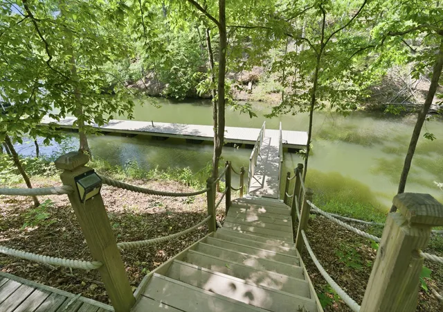 Photo 1 of Land for sale at 0 Crescent Ln, Savannah, TN 38372 | MLS# 3215678 | Listing updated on 2026-08-10