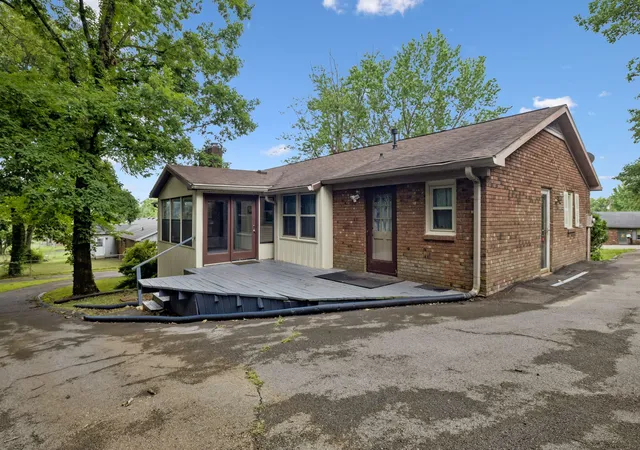 Homes for sale in Hopkinsville, KY | 308 Adams Ave, Hopkinsville, KY 42240 | MLS# 3217872