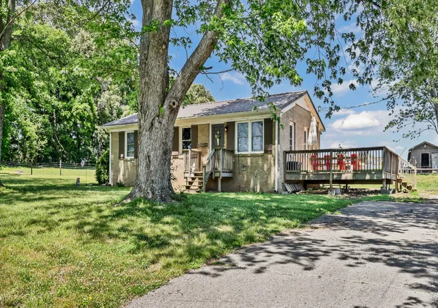 Homes for sale in Oak Grove, KY | 1068 Hugh Hunter Rd, Oak Grove, KY 42262 | MLS# 3213801
