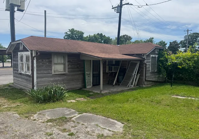 17th image of 223 N Main St, Dickson, TN 37055 | MLS# 3210834