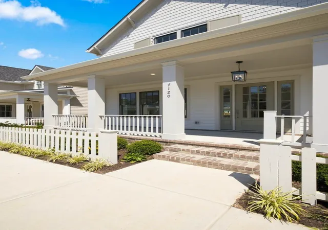 Photo 4 of Single family home for sale at 7120 Bolton St, Franklin, TN 37064 | MLS# 3207837 | Listing updated on 2026-10-07