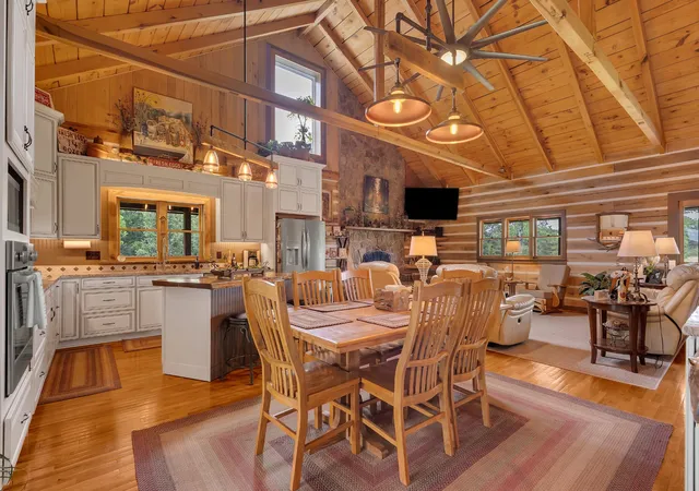 3rd image of 990 Bugscuffle Rd, Wartrace, TN 37183 | MLS# 3208316