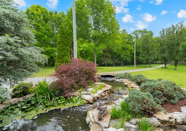 Homes for sale in Wartrace, TN | 990 Bugscuffle Rd, Wartrace, TN 37183 | MLS# 3208316