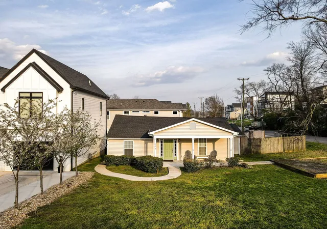 2nd image of 544a Stevenson St, Nashville, TN 37209 | MLS# 3211159