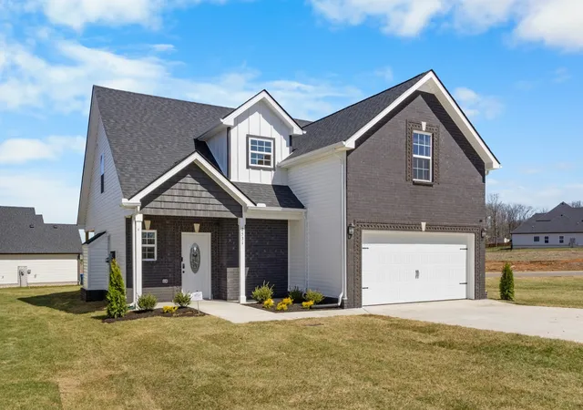 Photo 1 of Single family home for sale at 2531 Rafiki Dr, Clarksville, TN 37042 | MLS# 3211274 | Listing updated on 2026-08-20