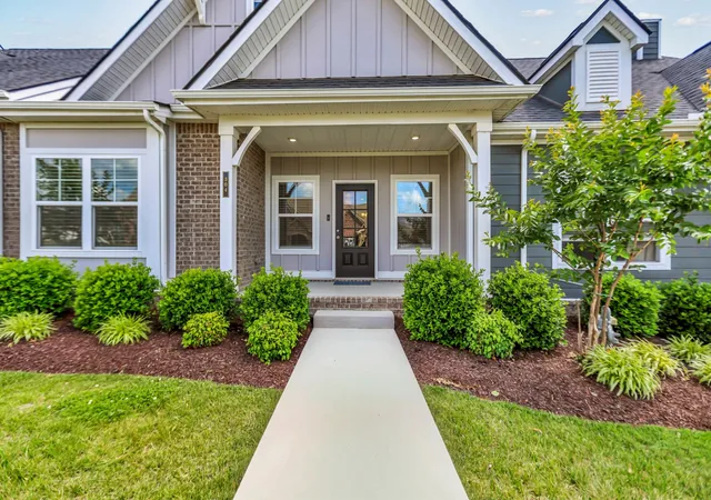 Photo 2 of Single family home for sale at 304 Eli Xing, Lebanon, TN 37087 | MLS# 3211072 | Listing updated on 2026-09-18
