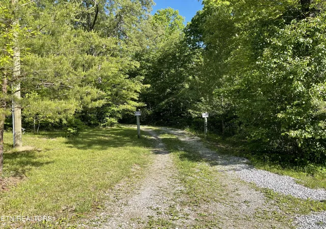 Photo 3 of Single family home for sale at 133 Thompson Rd, Crossville, TN 38571 | MLS# 3208076 | Listing updated on 2026-08-28