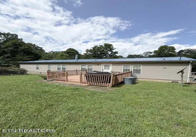Photo 2 of Single family home for sale at 133 Thompson Rd, Crossville, TN 38571 | MLS# 3208076 | Listing updated on 2026-08-28