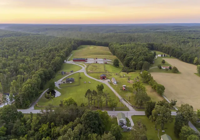 Homes for sale in Summertown, TN | 2981 Summertown Hwy, Summertown, TN 38483 | MLS# 3232792