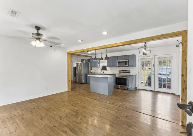 3rd image of 300 Todd Ln, Smyrna, TN 37167 | MLS# 3210914