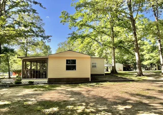 Homes for sale in Chatsworth, GA | 496 Cherokee Dr, Chatsworth, GA 30705 | MLS# 3224473