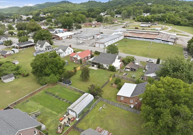 Homes for sale in Carthage, TN | 518 Jefferson Ave E, Carthage, TN 37030 | MLS# 3220499