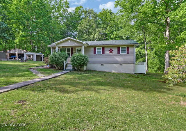 Photo 2 of Single family home for sale at 149 Horseshoe Cir, Jamestown, TN 38556 | MLS# 3208400 | Listing updated on 2026-09-17