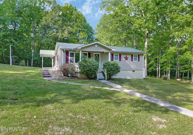 Photo 3 of Single family home for sale at 149 Horseshoe Cir, Jamestown, TN 38556 | MLS# 3208400 | Listing updated on 2026-09-17