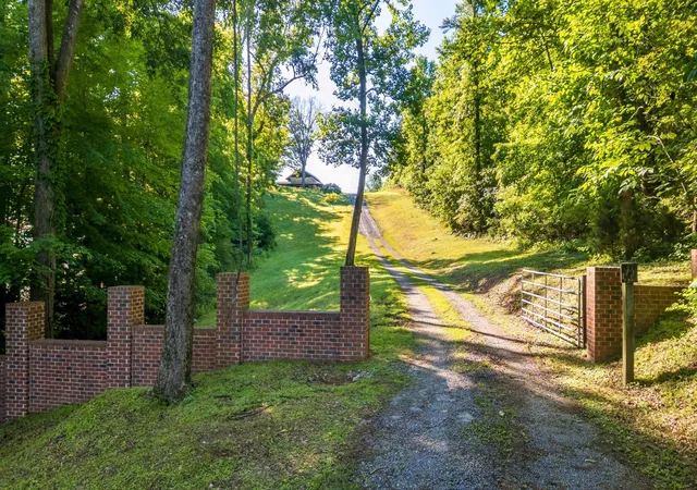 3rd image of 11716 S Crestwood Trail, Harrison, TN 37341 | MLS# 3223978