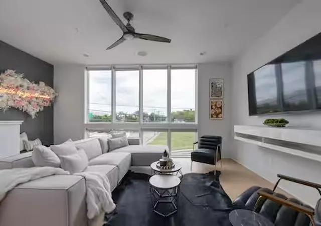 Photo 4 of Townhouse for sale at 3218 Charlotte Ave, Nashville, TN 37209 | MLS# 3211143 | Listing updated on 2026-05-14