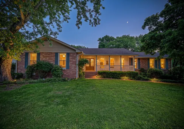 2nd image of 111 Countrywood Dr, Lebanon, TN 37087 | MLS# 3231865