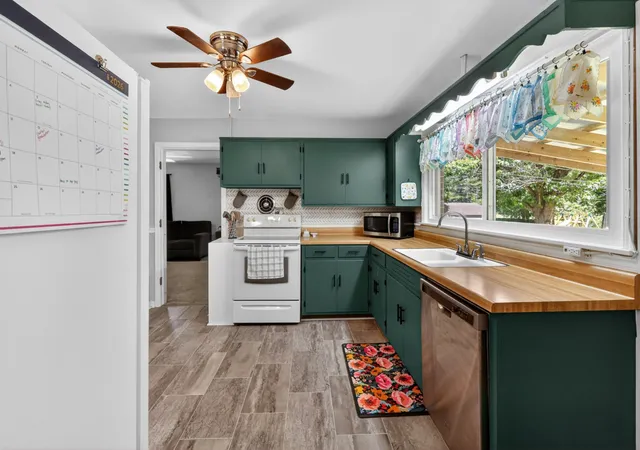 Photo 2 of Sale Pending at 105 Daleview Cir, Columbia, TN 38401 | MLS# 3214515 | Listing updated on 2026-09-27