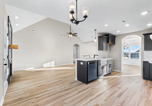 Photo 3 of Sale Pending at 1021 Vendue Ave, Clarksville, TN 37042 | MLS# 3210839 | Listing updated on 2026-08-19