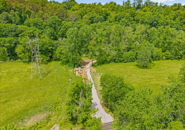 2nd image of 1 Budds Creek Road, Palmyra, TN 37142 | MLS# 3210901