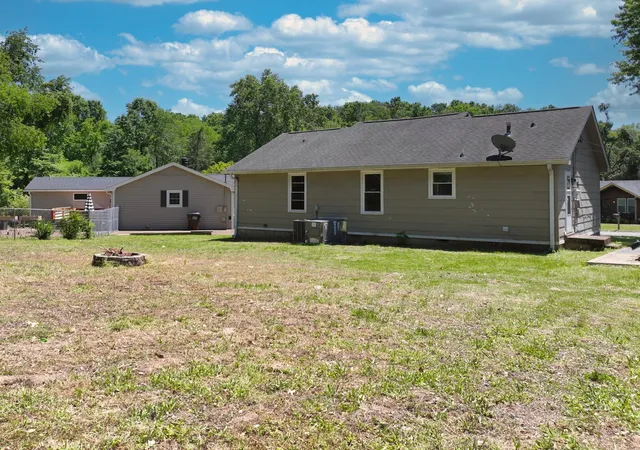 Photo 4 of Single family home for sale at 108 Crystal Ct, Nashville, TN 37207 | MLS# 3210995 | Listing updated on 2026-09-15