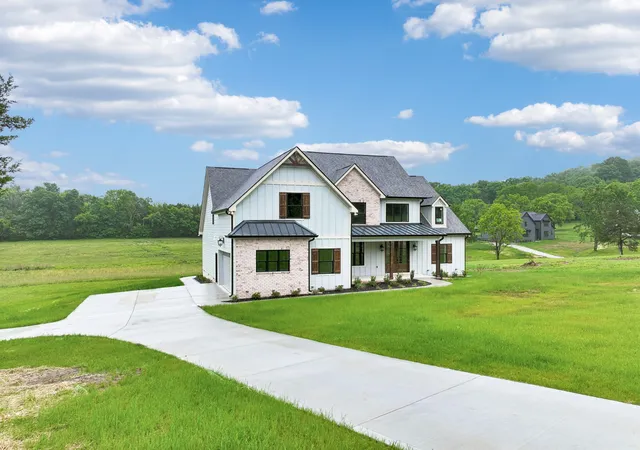 Photo 3 of Single family home for sale at 13567 Cainsville Rd, Lebanon, TN 37090 | MLS# 3210929 | Listing updated on 2026-09-24