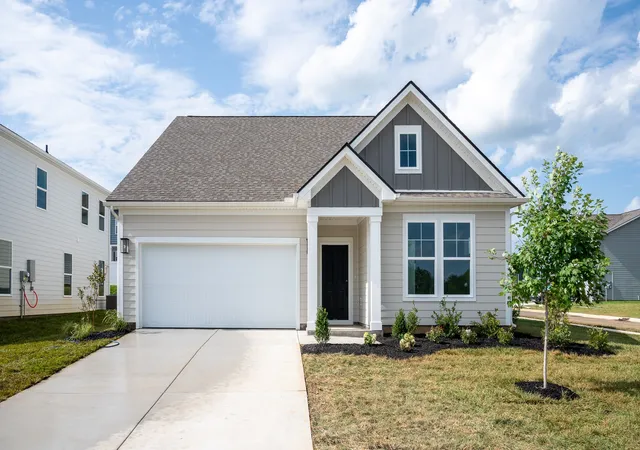 Homes for sale in Shelbyville, TN | 100 Ridgewood Dr, Shelbyville, TN 37160 | MLS# 3221537