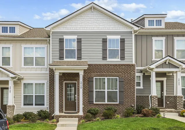 Photo 1 of Townhouse for sale at 2719 Fordham St, Columbia, TN 38401 | MLS# 3220561 | Listing updated on 2026-09-20