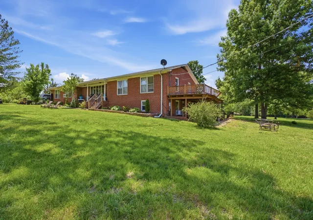 2nd image of 1057 S Ellington Pkwy, Lewisburg, TN 37091 | MLS# 3210964