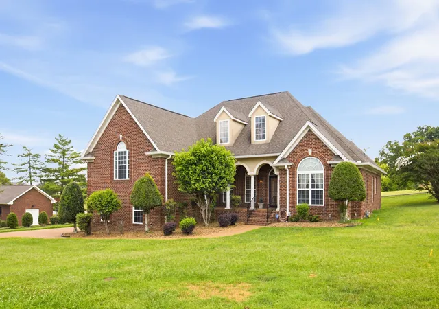 Photo 2 of Single family home for sale at 103 Lexington Dr, Lebanon, TN 37087 | MLS# 3264097 | Listing updated on 2026-08-31