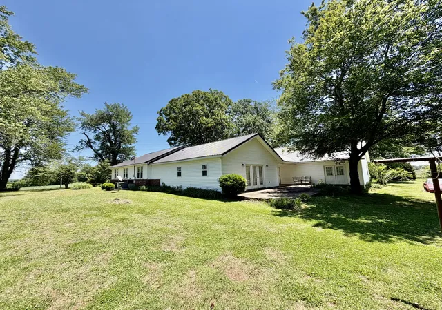 Homes for sale in Leoma, TN | 325 Rabbit Trail Rd, Leoma, TN 38468 | MLS# 3211054