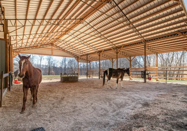 1st image of 925 Bumpas Rd, Lawrenceburg, TN 38464 | MLS# 3211092