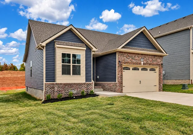 Photo 1 of Single family home for sale at 318 Cardinal Crk, Clarksville, TN 37040 | MLS# 3211610 | Listing updated on 2026-10-27