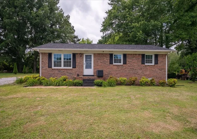 1st image of 3417 Gimlet Rd, Lawrenceburg, TN 38464 | MLS# 3214202