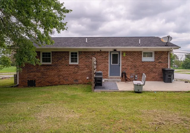 3rd image of 3417 Gimlet Rd, Lawrenceburg, TN 38464 | MLS# 3214202