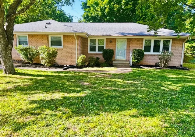 Homes for sale in Murfreesboro, TN | 910 Glenwood Dr, Murfreesboro, TN 37129 | MLS# 3211171