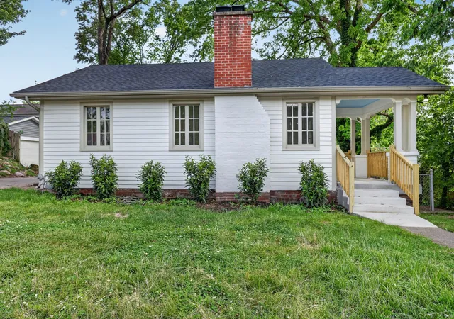 Homes for sale in Nashville, TN | 1620 Lillian St, Nashville, TN 37206 | MLS# 3211842