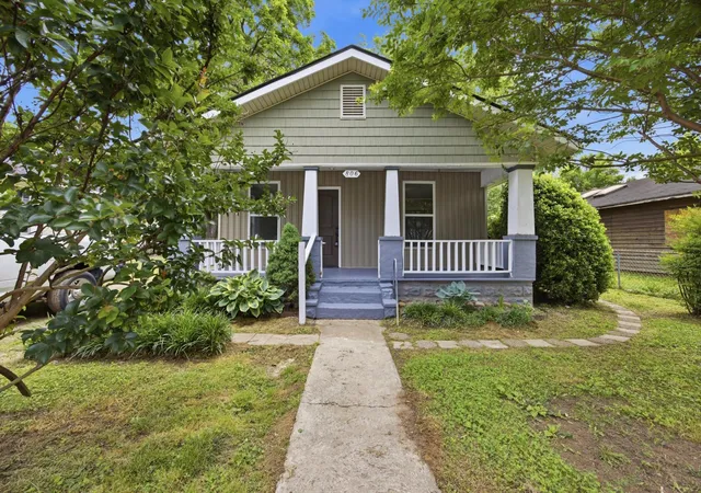1st image of 806 Indian Avenue, Rossville, GA 30741 | MLS# 3301775