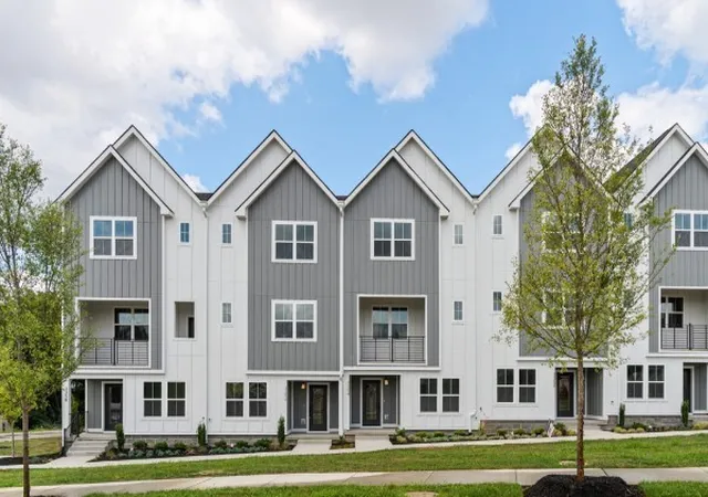 Photo 1 of Sale Pending at 117 Chadwick Ct, Madison, TN 37115 | MLS# 3211259 | Listing updated on 2026-05-14