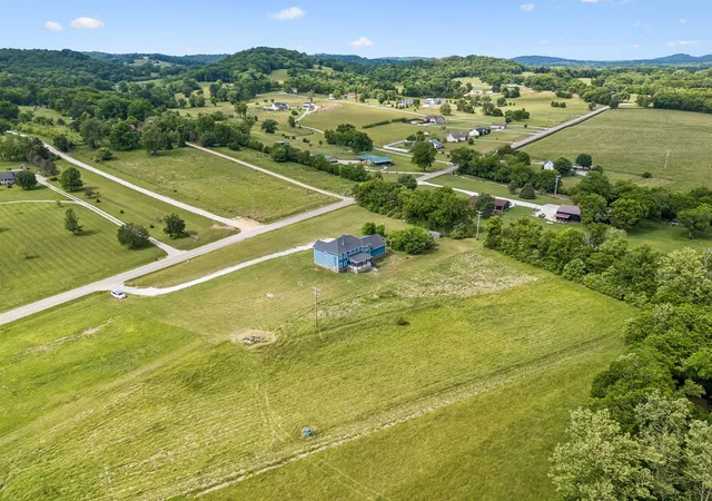 3rd image of 3001 Valley Creek Rd, Culleoka, TN 38451 | MLS# 3215880