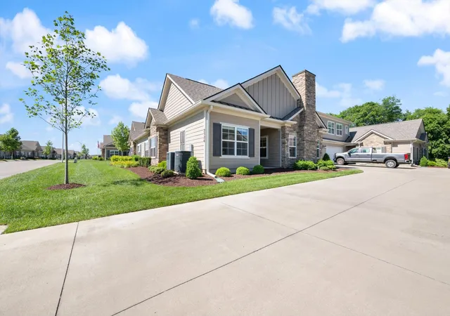 3rd image of 2326 Stonecenter Ln, Murfreesboro, TN 37128 | MLS# 3211384