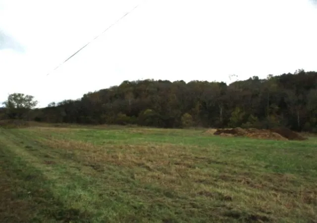 3rd image of 798 Red Tuttle Rd, Bethpage, TN 37022 | MLS# 3211453