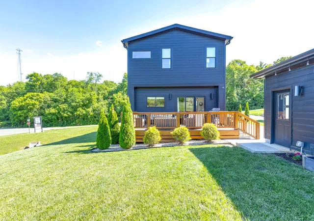 Photo 47 of Single family home for sale at 702 West 4th St, Columbia, TN 38401 | MLS# 3215988 | Listing updated on 2026-08-18