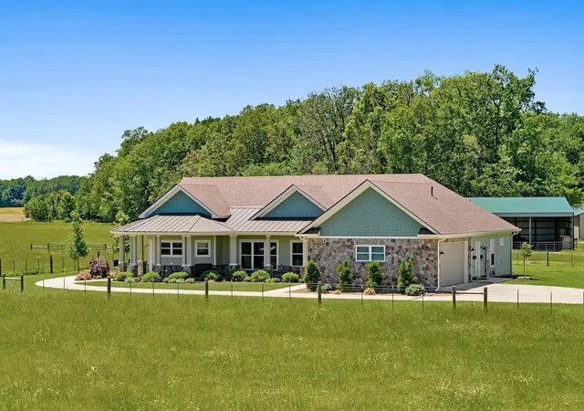 Photo 2 of Sale Pending at 1004 Dry Crk Rd, Smithville, TN 37166 | MLS# 3211721 | Listing updated on 2026-09-04