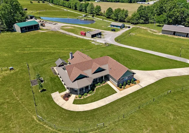 Photo 40 of Sale Pending at 1004 Dry Crk Rd, Smithville, TN 37166 | MLS# 3211721 | Listing updated on 2026-09-04