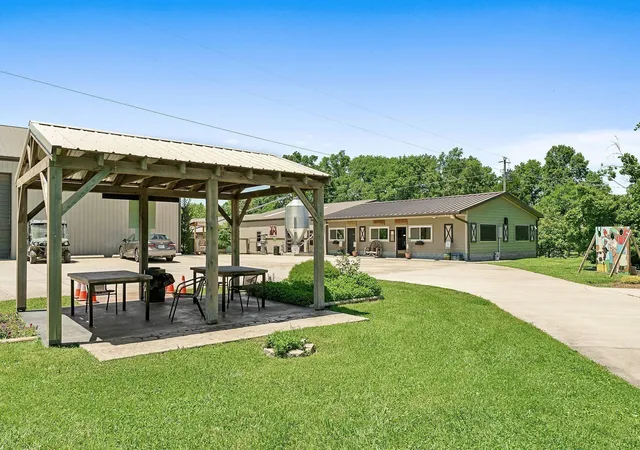 Photo 2 of Sale Pending at 285 Harmony Ln, Smithville, TN 37166 | MLS# 3211722 | Listing updated on 2026-09-04