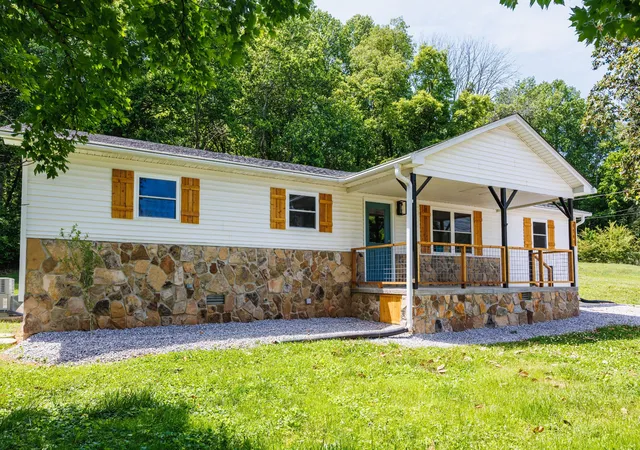 Homes for sale in Cookeville, TN | 4543 S Creek Rd, Cookeville, TN 38506 | MLS# 3214283