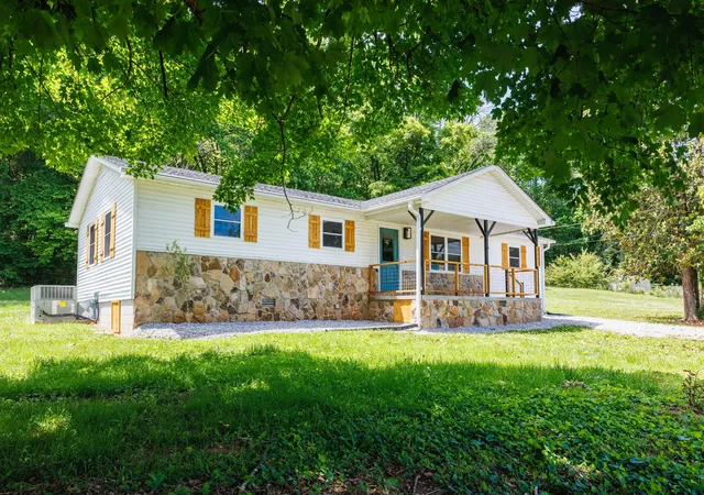 Homes for sale in Cookeville, TN | 4543 S Creek Rd, Cookeville, TN 38506 | MLS# 3214283
