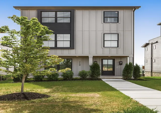 Homes for sale in Nashville, TN | 2158 Summitt Ave, Nashville, TN 37218 | MLS# 3211605
